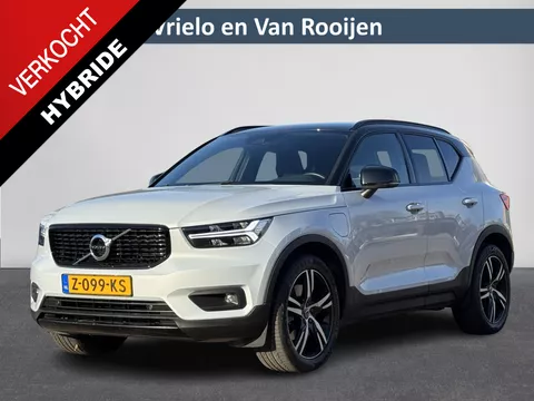 Volvo XC40 1.5 T4 Automaat Recharge R-Design Expression | Full Map Navigatie | Standkachel | Apple Carplay/Android Auto | DIgitaal Dashboard | LED Verlichting | 19"Lmv | 2 Zone Climate Control | Electrische Achterklep KeylessGo | High Performance Audio( Vestiging - Nieuwegein )