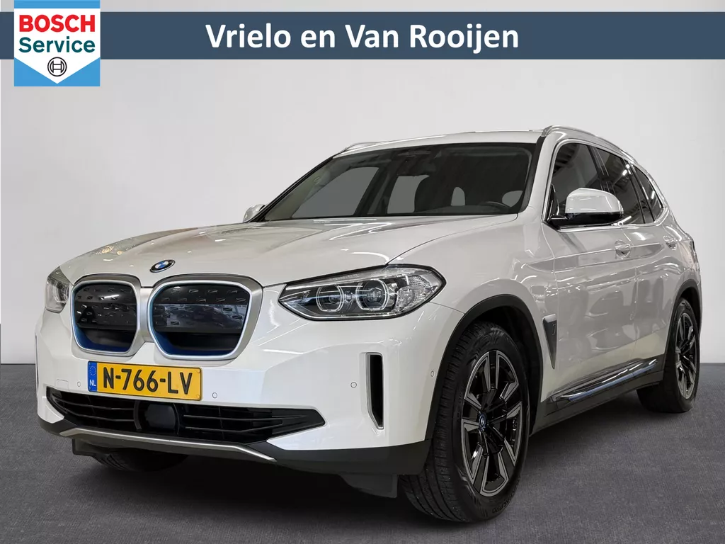 BMW iX3 Executive 80 kWh | 98.6% SOH! | Pano | Leer | AllSeason | Navi | LED ( Vestiging - Nieuwegein )