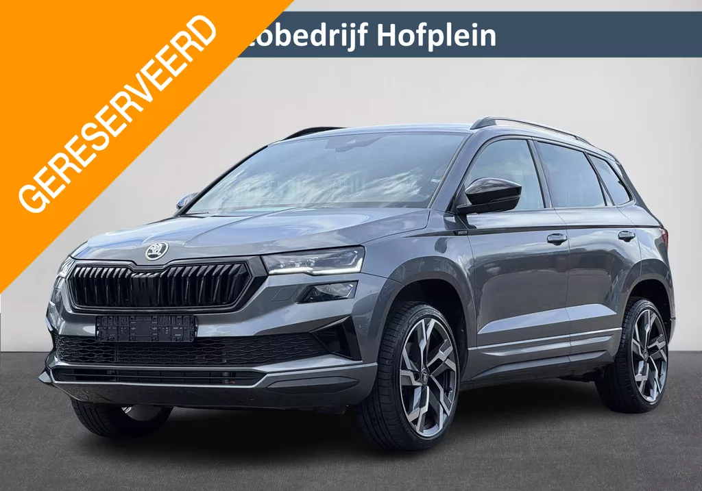 Skoda Karoq 1.5 TSI Sportline | Automaat | Clima | Stuur/Stoelverwarming | Cruise | Carplay | Navi | Pano | ( Vestiging - Vianen)