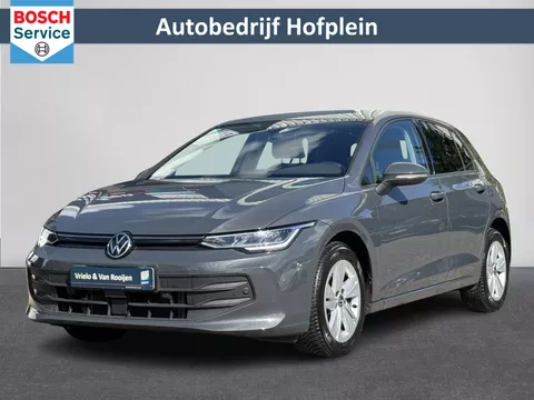 Volkswagen Golf 1.5 TSI Life  | &euro; 1.000 INRUILPREMIE| 17&quot;LM-Velgen| LED Verlichting | Stuur/Stoelverwarming | Apple Carplay/Android Auto | Climate Control | Digitaal Dashboard | Keyless Entry/Start/ Parkeer Sensoren ( Vestiging - Vianen Tel:0347-371248 )