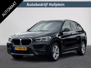 BMW X1 sDrive18iA High Executive | Cruise Control | Camera | Navigatie | Stoelverwarming | LM-Velgen | Climate Control | Elektrisch bedienbare Achterklep | Parkeer Sensoren voor en achter | LED Verlichting